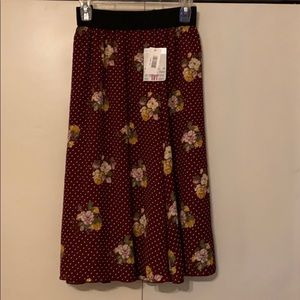 NWT Medium LuLaRoe Lola skirt